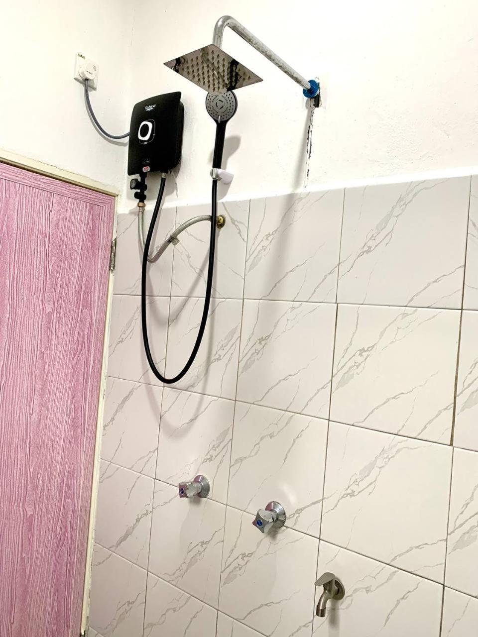 Bb Durio Chalet Κουάλα Τερενγκάνου Εξωτερικό φωτογραφία
